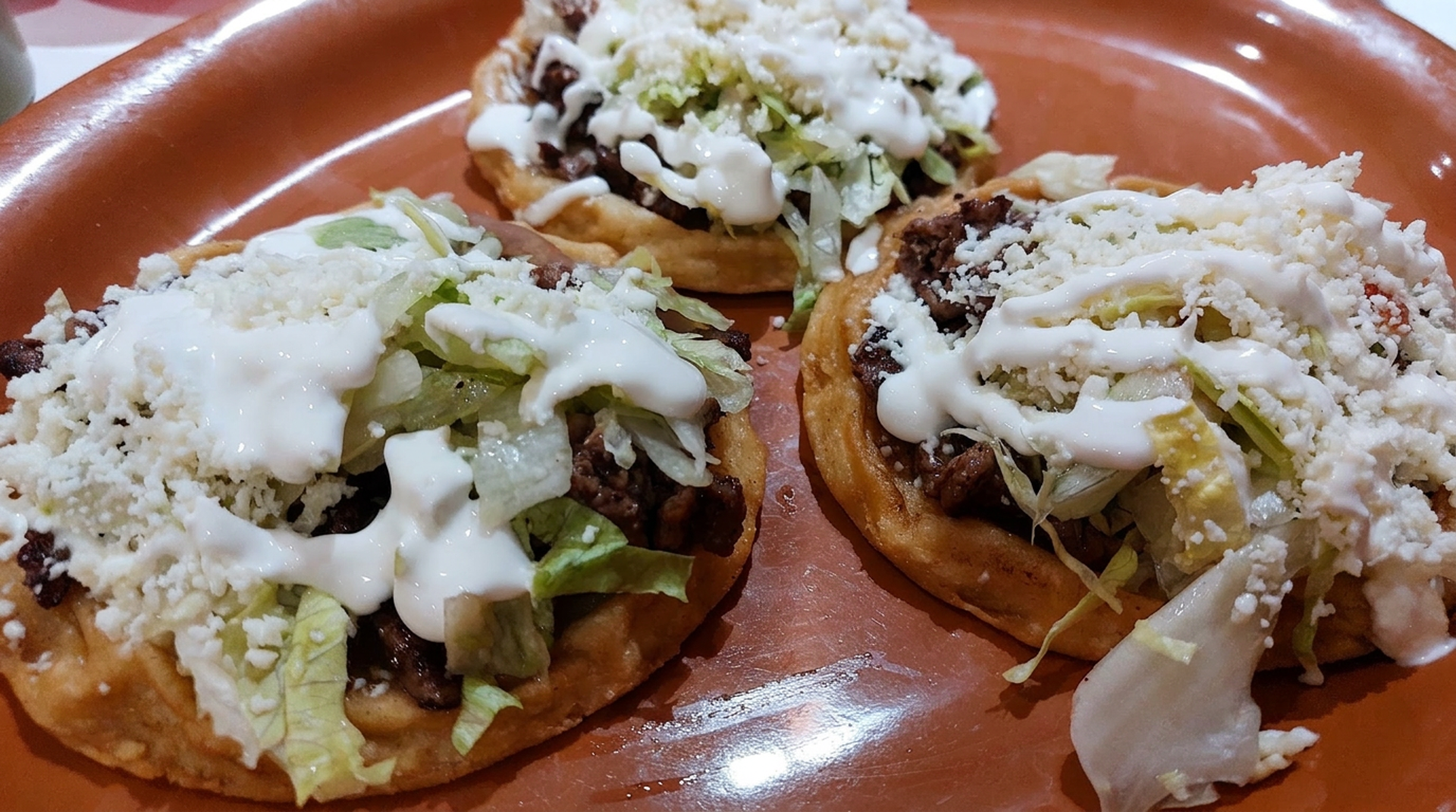 Sopes de carne asada